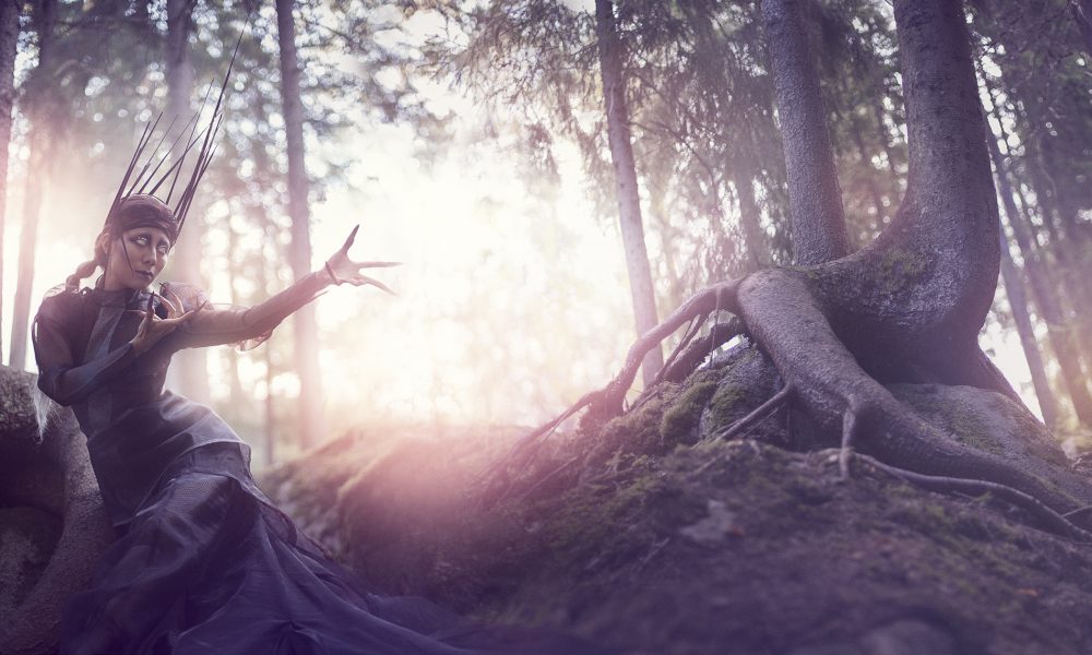 Kalevalanmaa-Ballet_Pohjan-Akka_hrzntl_Photo-Saara-Salmi